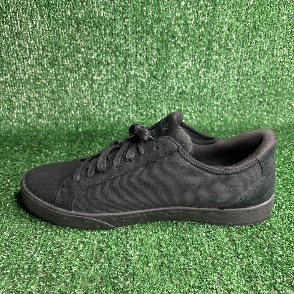 Kizik‎ Irvine Triple Black Mens Size 10.5 Wide Slip In Work Casual Sneakers - Picture 7 of 12